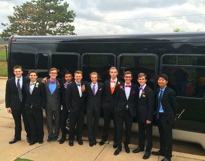 Prom — Black Diamond Limo & Party Bus, OKC — photo 2